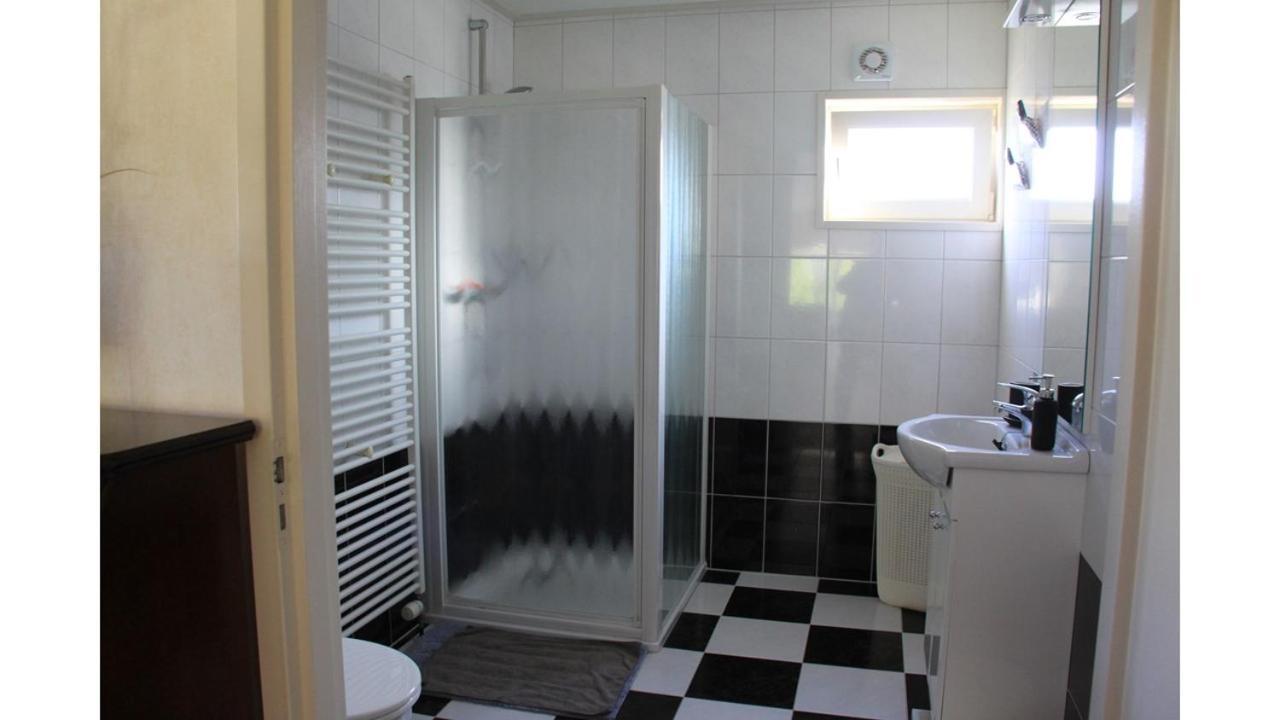 Chalet Buutengeweun, Met Luxe Jacuzzi En Tonsauna Sint Annaland Exterior foto