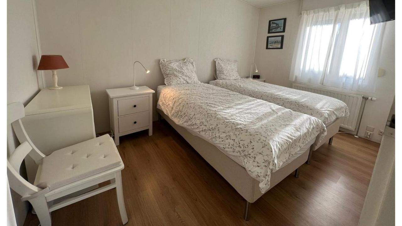 Chalet Buutengeweun, Met Luxe Jacuzzi En Tonsauna Sint Annaland Exterior foto